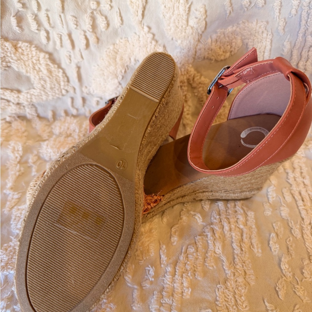 Journee Collection Coral Pink Woven Espadrille Wedge Sandals Ankle Strap #525 - Picture 3 of 3